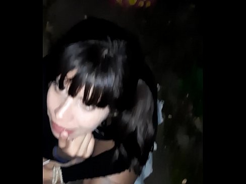 ❤️ 在街上膨胀的阴茎，以换取糖果 ❤ Anal porn